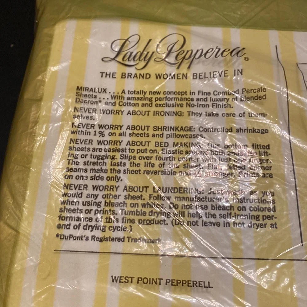 VTG Lady Pepperell Miralux permanent press yellow w/ stripes flat sheet double